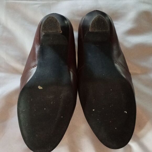 4@30.00 or 30.00 Ladies Boots by AJ VALENCIA - Picture 10 of 15